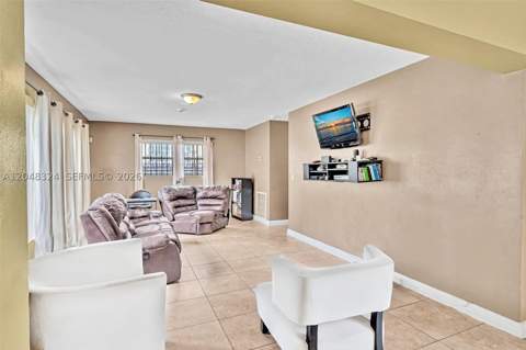 331 NE 176th St, North Miami Beach FL - photo 12 of 28