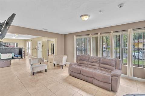 331 NE 176th St, North Miami Beach FL - photo 14 of 28