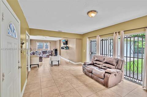 331 NE 176th St, North Miami Beach FL - photo 9 of 28