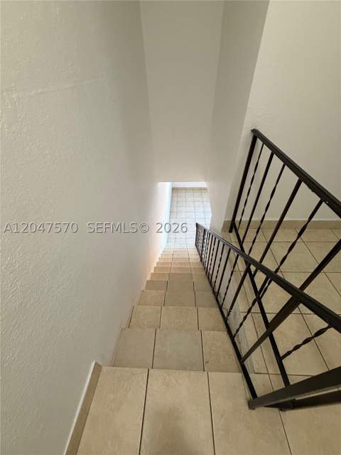 1305 W 53rd St 406, Hialeah FL - photo 16 of 30