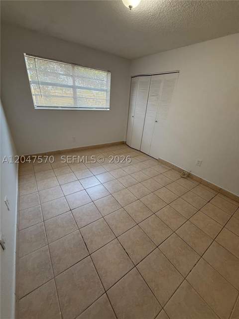 1305 W 53rd St 406, Hialeah FL - photo 17 of 30