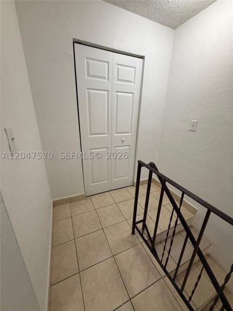 1305 W 53rd St 406, Hialeah FL - photo 18 of 30