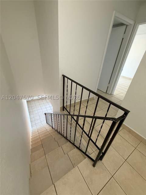 1305 W 53rd St 406, Hialeah FL - photo 20 of 30