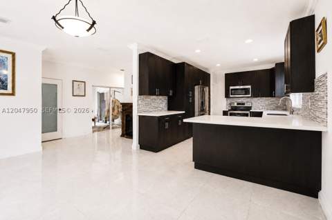 1351 NE 41st Pl, Homestead FL - photo 9 of 44