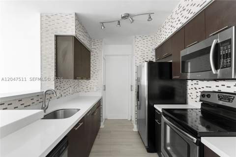 1155 Brickell Bay Dr 3105, Miami FL - photo 8 of 24
