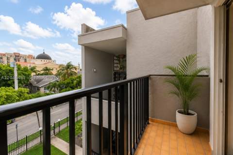 1337 NW 1st St 12, Miami FL - photo 9 of 12