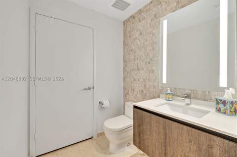 88 SW 7th St 3604, Miami FL - photo 18 of 55