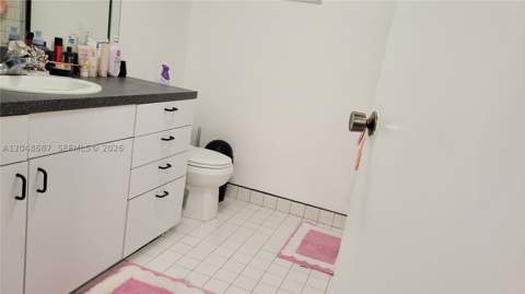 461 Ives Dairy Rd 204-2, Miami FL - photo 11 of 12