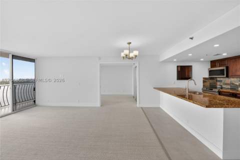 7601 E Treasure Dr 2319, North Bay Village FL - photo 11 of 51
