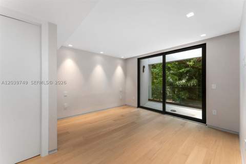 3579 Avocado Ave, Miami FL - photo 17 of 28