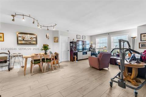 2351 Douglas Rd 1101, Miami FL - photo 10 of 24