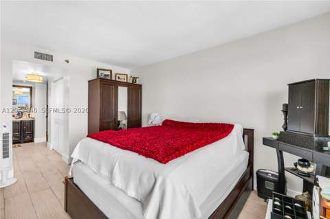 2351 Douglas Rd 1101, Miami FL - photo 14 of 24