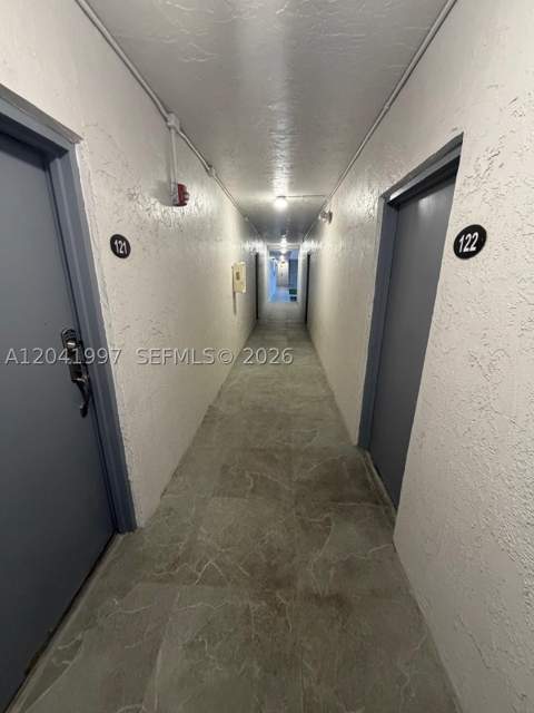 9520 SW 8th St 121, Miami FL - photo 6 of 21
