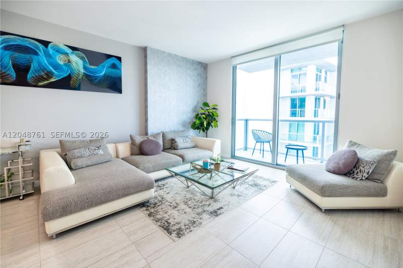 1 bedroom Condominium at 3900 Biscayne Blvd S-1118, Quadro Condo, Miami — photo 3