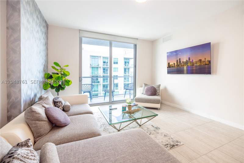 1 bedroom Condominium at 3900 Biscayne Blvd S-1118, Quadro Condo, Miami — photo 5