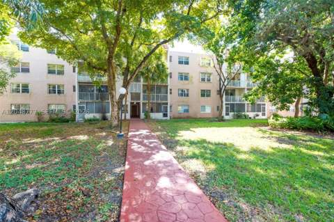 8501 NW 8th St 110, Miami FL - photo 16 of 21