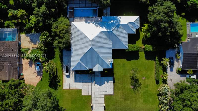5 bedroom SingleFamilyResidence at 9805 sw 90th ave, Ridgewood, Kendall — photo 3