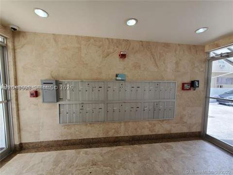 1345 West Ave 702, Miami Beach FL - photo 17 of 31