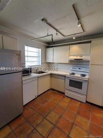 1345 West Ave 702, Miami Beach FL - photo 7 of 31