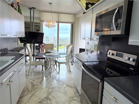 20191 E Country Club Dr 2601, Aventura FL - photo 7 of 49