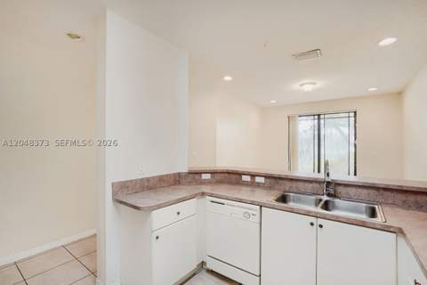 666 NE 35th Ave, Homestead FL - photo 10 of 29