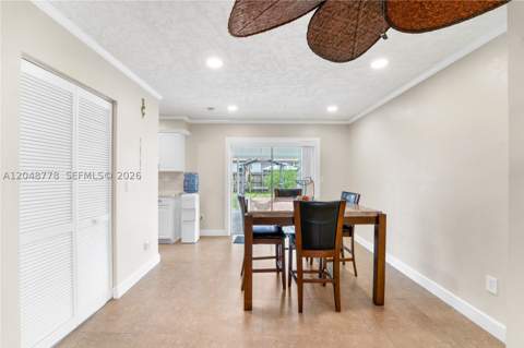 1759 W Mowry Ct, Homestead FL - photo 7 of 41
