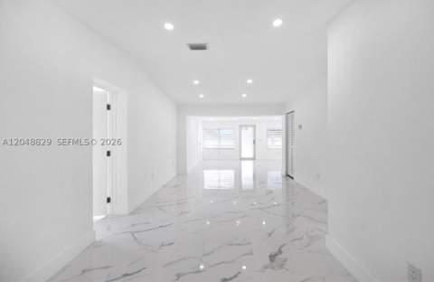 2390 Service Rd, Opa Locka FL - photo 14 of 19
