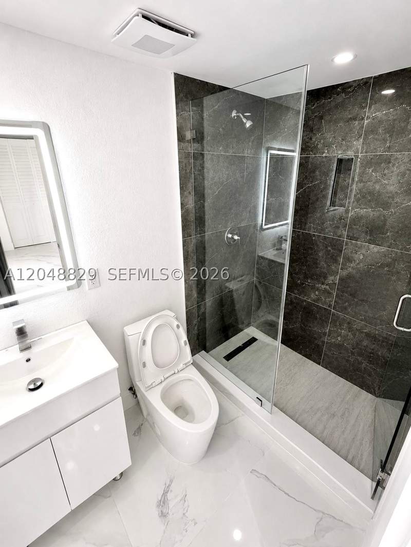 5 bedroom SingleFamilyResidence at 2390 Service Rd, Magnolia Gardens Consolid, Opa Locka — photo 4