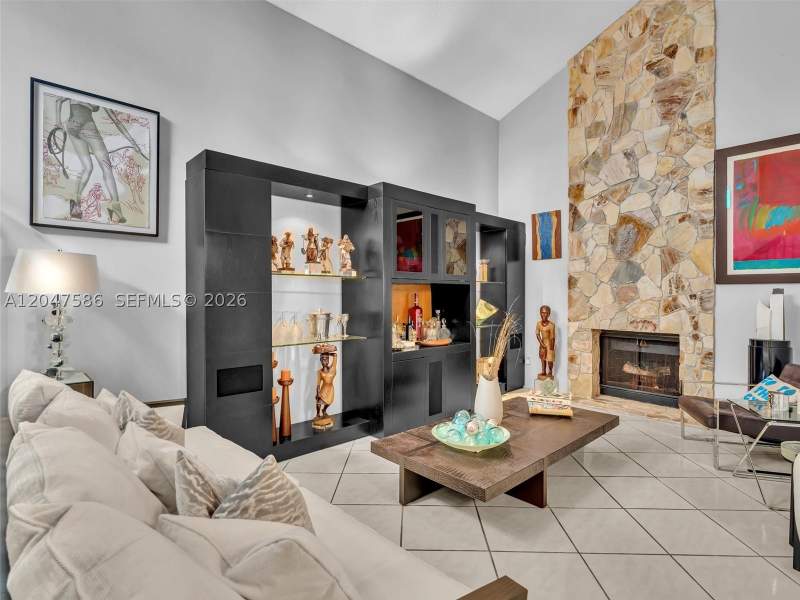 2 bedroom SingleFamilyResidence at 4224 SW 148th Pl, Lakes Of The Meadow Patio, Miami — photo 5