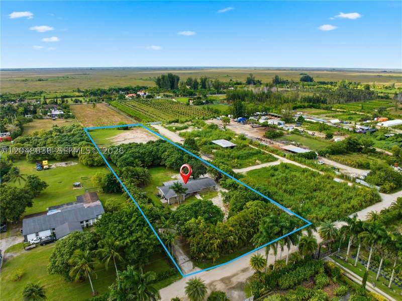 3 bedroom SingleFamilyResidence at 15490 SW 209th Ave, No subdi, Miami — photo 3