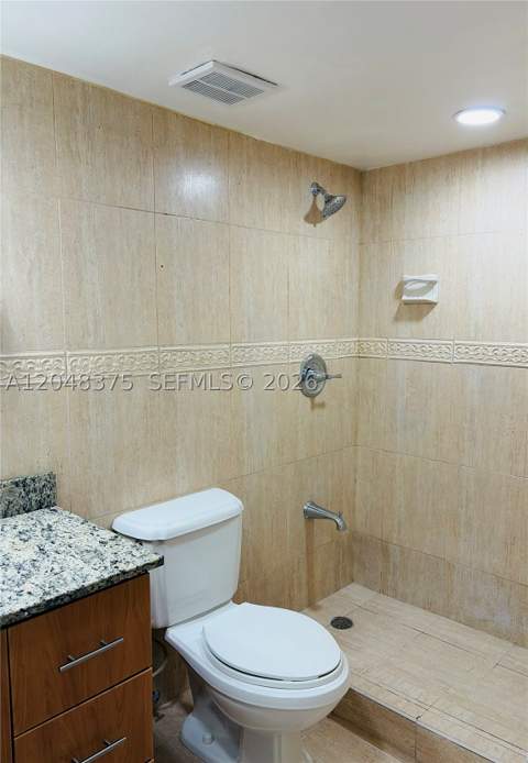 5705 W 20th Ave 101, Hialeah FL - photo 8 of 11