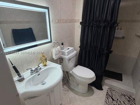 100 Bayview Dr 1208, Sunny Isles Beach FL - photo 10 of 16