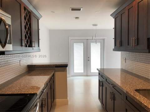 43 NE 12th Ave 43, Homestead FL - photo 14 of 26