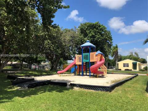 43 NE 12th Ave 43, Homestead FL - photo 23 of 26