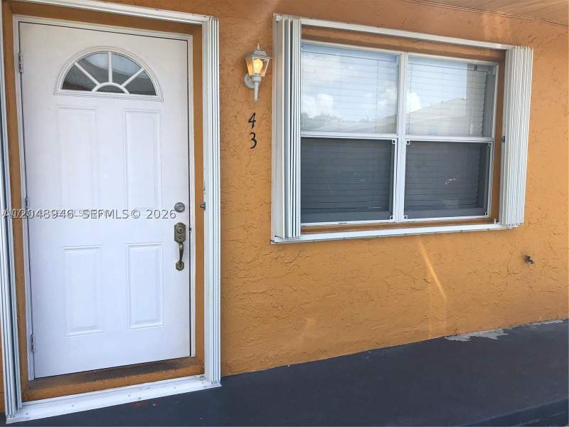 3 bedroom Condominium at 43 NE 12th Ave 43, Seagrape Village Condo, Homestead — photo 4