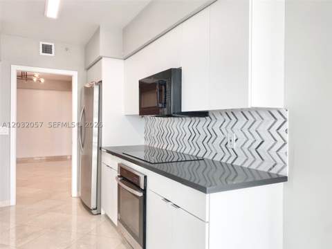 16400 Collins Ave 542, Sunny Isles Beach FL - photo 18 of 52