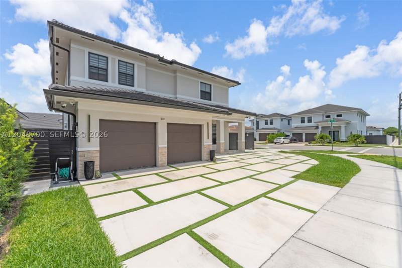 4 bedroom SingleFamilyResidence at 1810 SW 144th Ave, J G Heads Farms Sub, Miami — photo 3