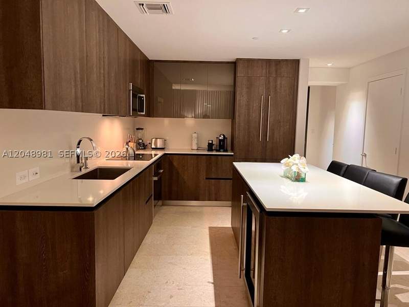 1 bedroom Condominium at 88 SW 7th St 808, Rise Condo, Miami — photo 4