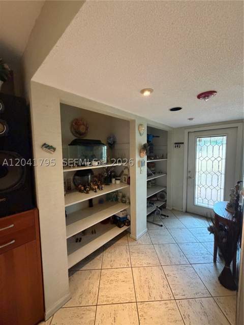 11511 SW 83rd Ter, Miami FL - photo 7 of 17