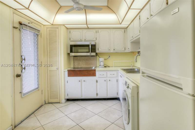 1 bedroom Condominium at 1501 NE 191st St C106, Rolling Green Condo C, Miami — photo 3