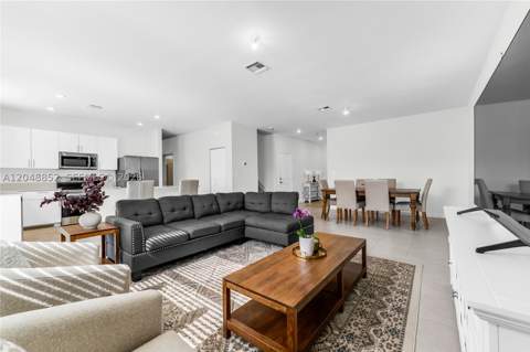 16125 SW 149th Ave, Miami FL - photo 7 of 38
