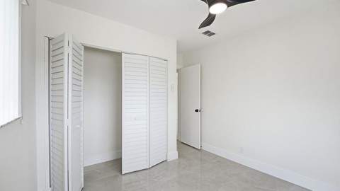 21020 Highland Lakes Boulevard, Miami FL - photo 18 of 57