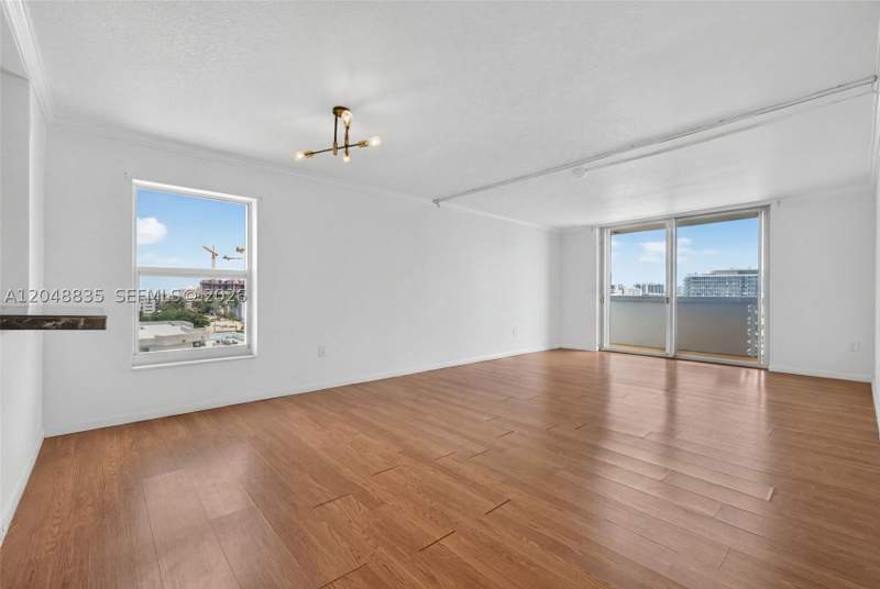 1 bedroom Condominium at 7118 Bonita Dr 705, Fountain Towers Condo, Miami Beach — photo 2
