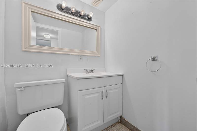 1 bedroom Condominium at 7118 Bonita Dr 705, Fountain Towers Condo, Miami Beach — photo 5