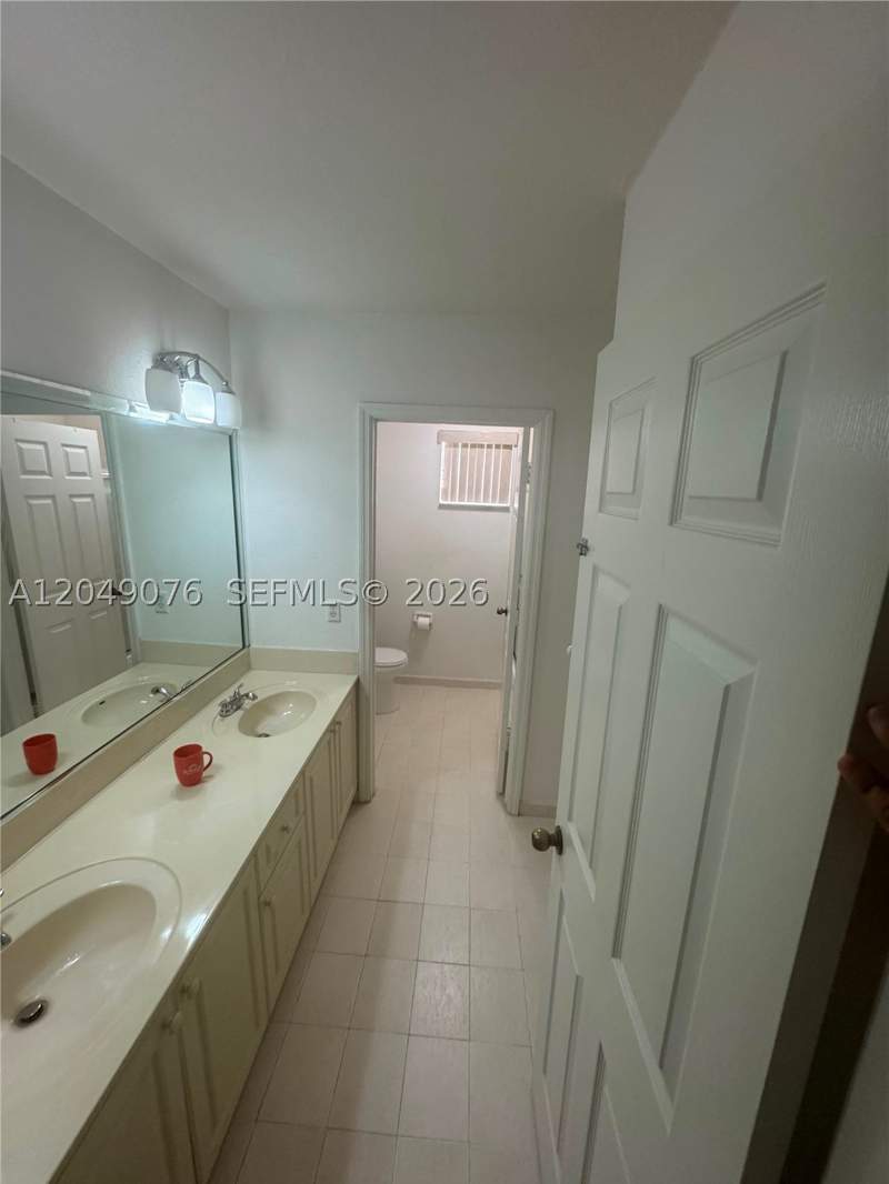 3 bedroom Townhouse at 8743 NW 106th Ln 8743, Gardengate Townhomes I Co, Hialeah Gardens — photo 4