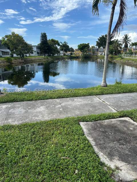 20320 NE 2nd Ave 27, Miami Gardens FL - photo 16 of 16