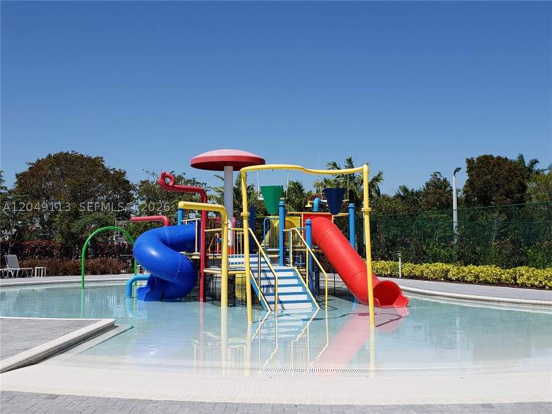 3 bedroom Condominium at 10620 NW 88th St 223, Adagio At Central Park Co, Doral — photo 3