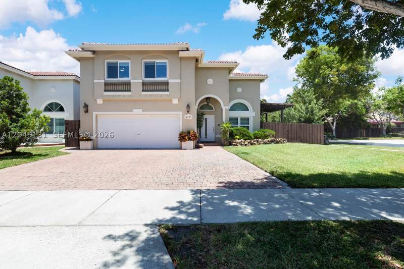4 bedroom SingleFamilyResidence at 11035 NW 47th Ln, Doral Meadows 1st Addn, Doral — photo 2