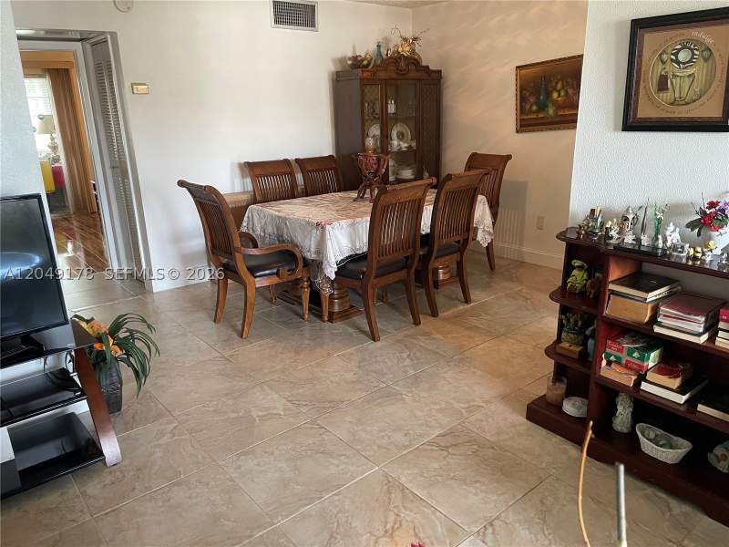 1 bedroom Condominium at 20120 NE 2nd Ave W28, Ro-Mont South Green Condo, Miami Gardens — photo 4