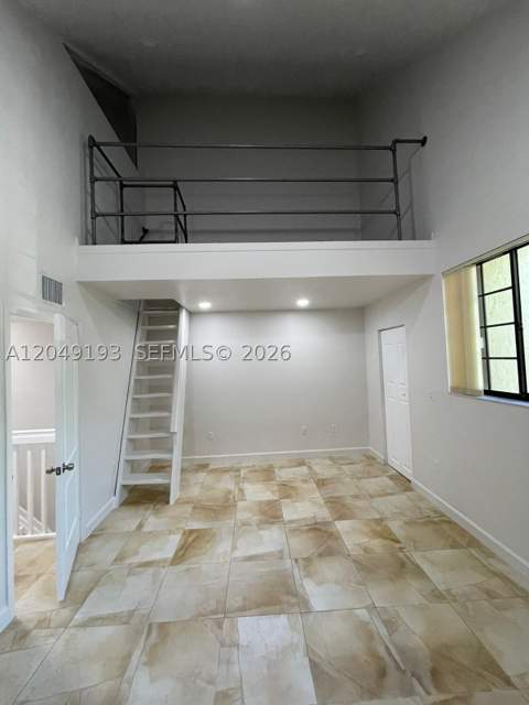 13037 SW 88th Ln 204A, Miami FL - photo 6 of 9